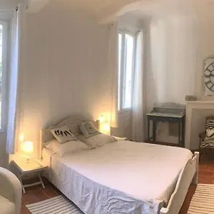 Rouge Et De Maison d'hôtes