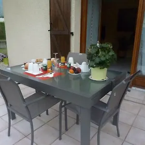 https://la-belle-etoile.hotels-rhonealpes.com